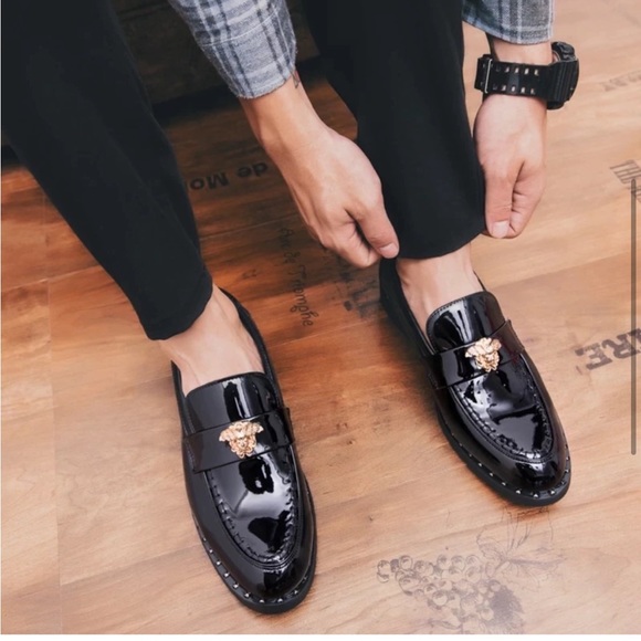 Medusa leather loafers - Mens - Black and Gold - Picture 1 of 7